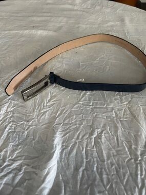 Anne Klein Reversible Navy and Beige Leather Belt with Silver Buckle M